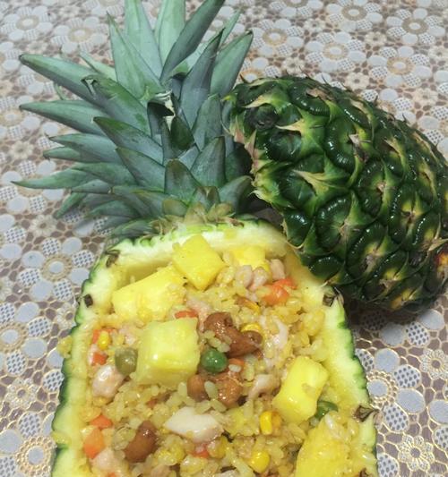 菠萝炒饭怎么做？新菜谱告诉你详细步骤！
