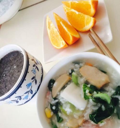 如何在家轻松制作美味的菜泡饭？菜泡饭的正确做法是什么？