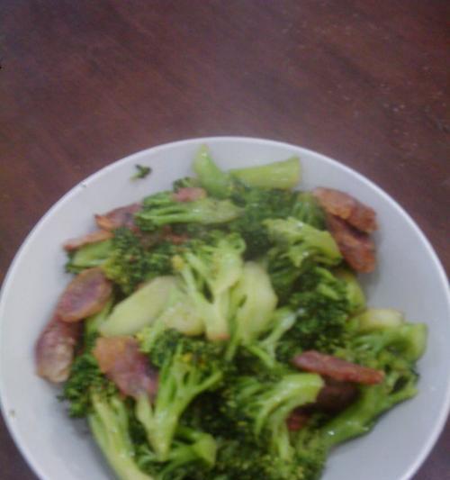 菜花炒腊肠怎么做？步骤和技巧有哪些？