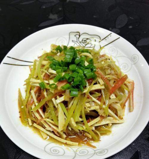 彩丝卷怎么做？制作彩丝卷的步骤和技巧是什么？