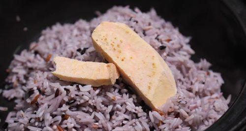 彩蔬腊味煲仔饭怎么做？步骤和技巧有哪些？