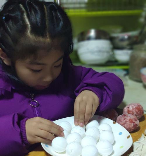 彩色汤圆饺怎么做？有哪些创意食谱推荐？