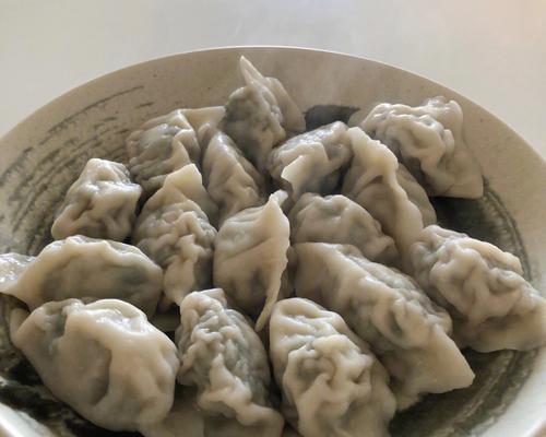 彩色荠菜饺子怎么做？步骤和技巧有哪些？