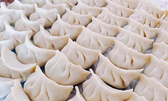 彩椒猪肉馅饺子怎么做？有哪些步骤和技巧？