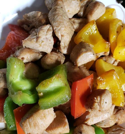 彩椒肉片怎么做？有哪些步骤和技巧？