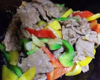 彩椒牛肉片怎么做？有哪些步骤和技巧？