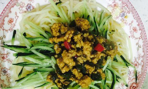 彩椒酱茄子卤面怎么做？步骤和技巧有哪些？