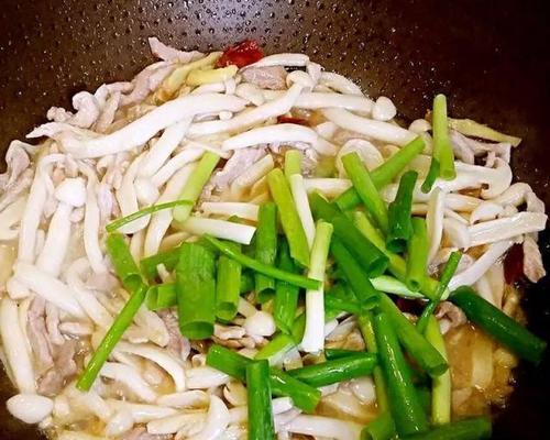 彩椒耗油海鲜菇怎么做？有哪些步骤和技巧？