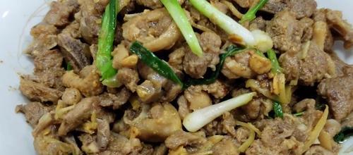 彩椒炒鸭肉的做法是什么？如何让彩椒炒鸭肉更加美味？