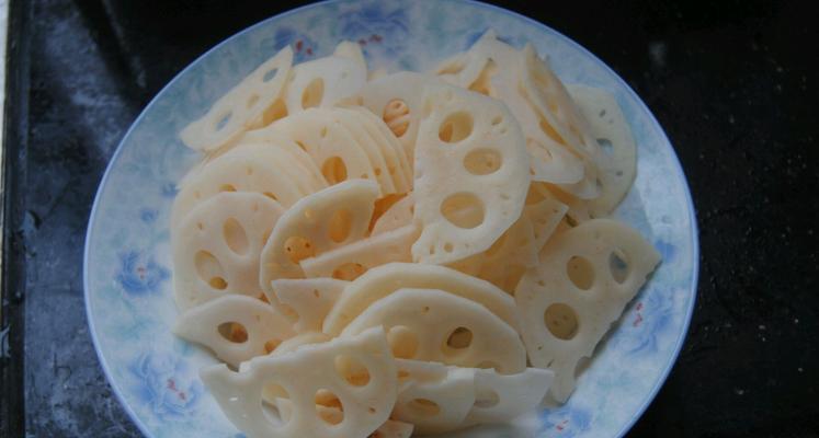 彩椒炒藕片怎么做？步骤详解和常见问题解答？