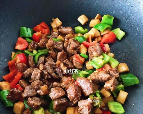 彩椒炒牛肉粒的做法是什么？如何快速做出美味的彩椒炒牛肉粒？