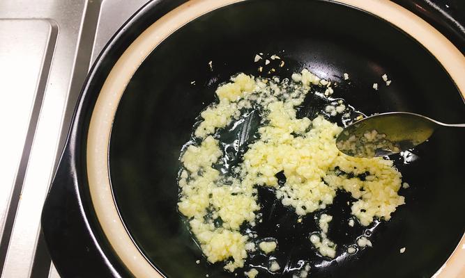 彩虹金菇煲怎么做？步骤和技巧是什么？