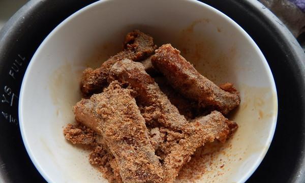 八宝豆豉粉蒸排骨怎么做？步骤和技巧有哪些？