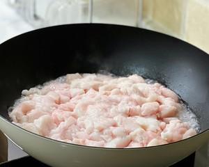 熬猪板油怎么做？步骤和技巧有哪些？