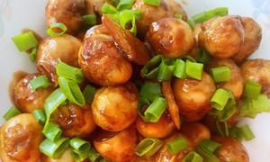 如何制作鹌鹑蛋肉圆菜底？鹌鹑蛋肉圆菜底的常见问题有哪些？