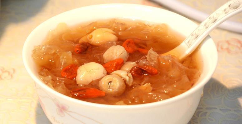 安神滋润莲子汤怎么做？有哪些步骤和注意事项？