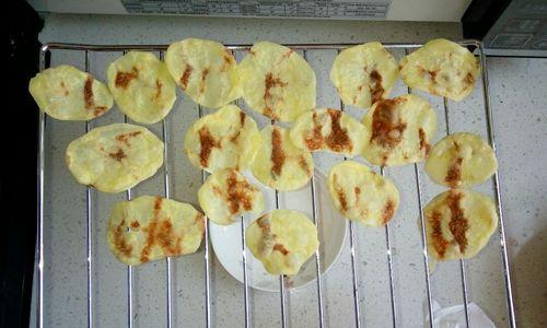 爱心香薯片的做法是什么？制作过程中需要注意哪些问题？