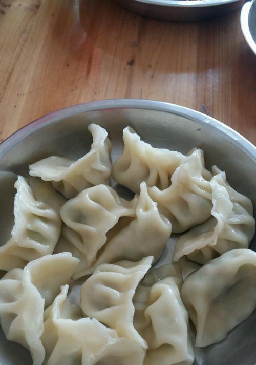 爱心饺子怎么做？详细步骤和技巧是什么？