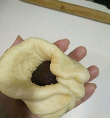 爱心豆沙包怎么做？详细步骤和技巧是什么？