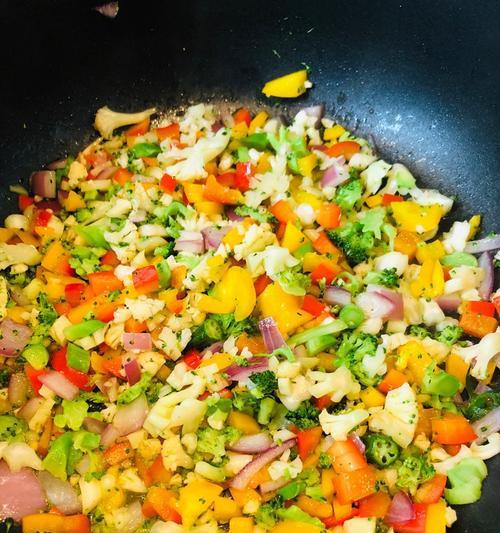 爱心彩椒炒饭的做法是什么？如何做出美味的爱心彩椒炒饭？