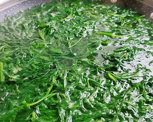 艾草年糕奶茶怎么做？艾草年糕奶茶的制作步骤是什么？