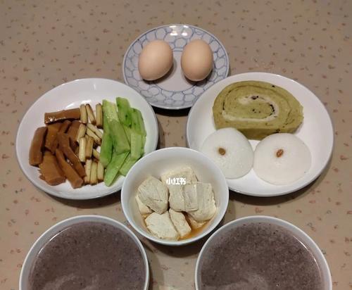艾草黑豆芝麻老鸡瘦肉汤怎么做？有哪些健康益处？