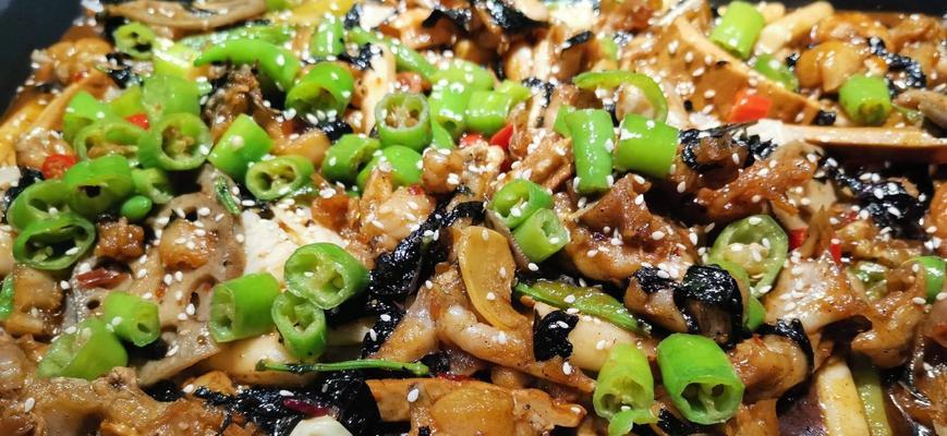 紫苏砂锅牛蛙田鸡的做法是什么？步骤详解及常见问题解答？