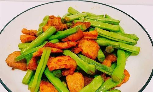 紫苏豆角炒肉片怎么做？步骤和技巧是什么？