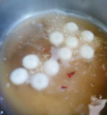 紫薯南瓜酒酿汤圆的做法是什么？如何制作口感更佳的汤圆？