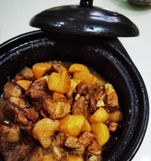 猪肉炖土豆怎么做？步骤和技巧有哪些？