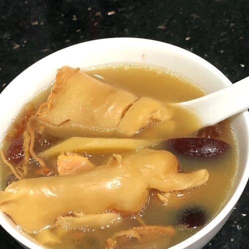 猪肉炖冬虫草怎么做？步骤和注意事项是什么？