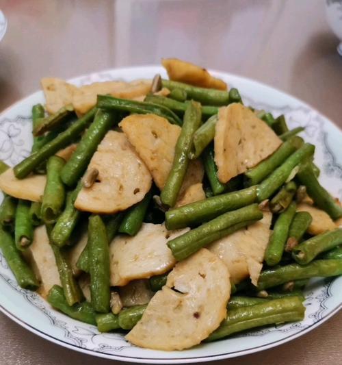 猪肉豆角馅饼怎么做？详细步骤和技巧是什么？