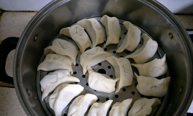 猪肉大头菜蒸饺怎么做？步骤和技巧是什么？