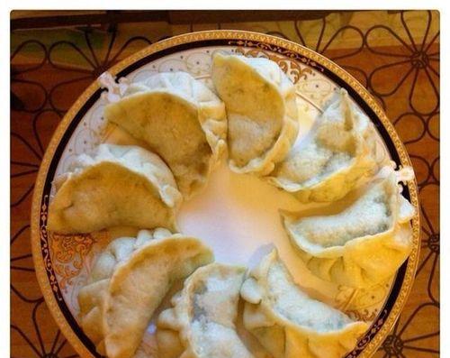 猪肉大葱烫面蒸饺怎么做？步骤和技巧是什么？
