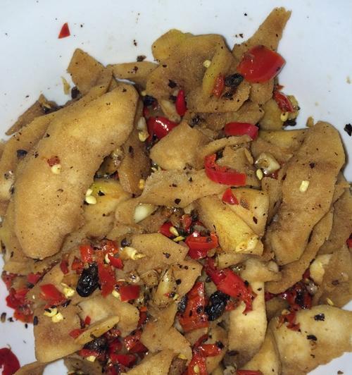猪肉炒柚皮怎么做？有哪些步骤和技巧？