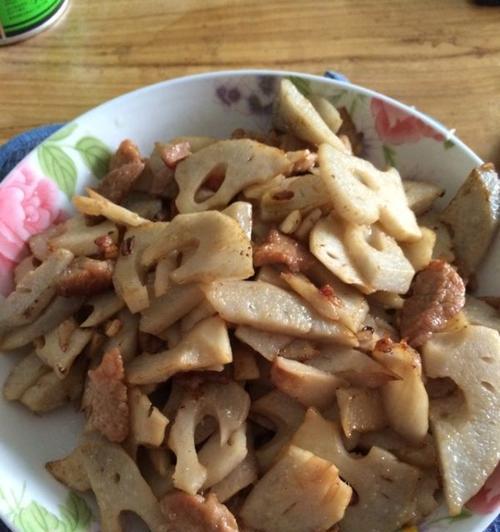 猪肉炒莲藕怎么做才好吃？步骤和技巧是什么？