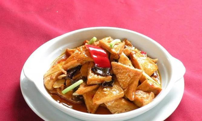 猪肉炒豆腐怎么做？步骤和技巧有哪些？