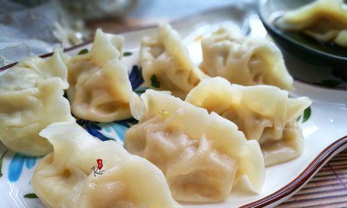 猪肉白菜馅饺子怎么做？有哪些小技巧可以提升口感？