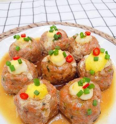 猪肉鹌鹑蛋酿香菇的做法是什么？步骤详细吗？