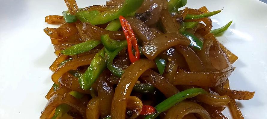 猪皮肉渣炒白菜怎么做？步骤和技巧有哪些？