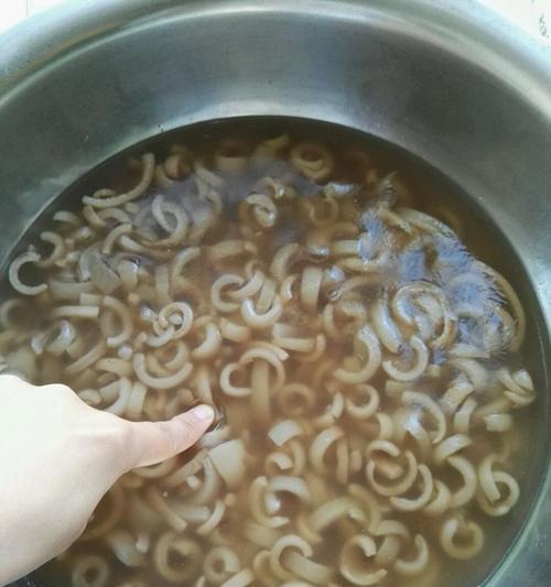 猪皮冻肉的做法是什么？如何制作美味的猪皮冻肉？