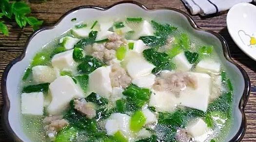 猪骨豆腐汤怎么做？有哪些步骤和技巧？