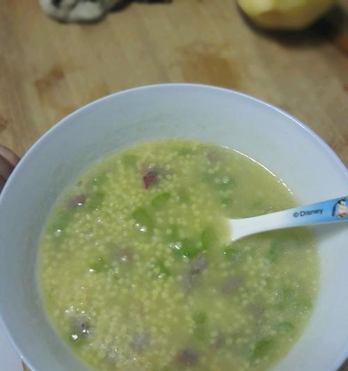 猪肝青菜粥怎么做？有哪些健康益处？