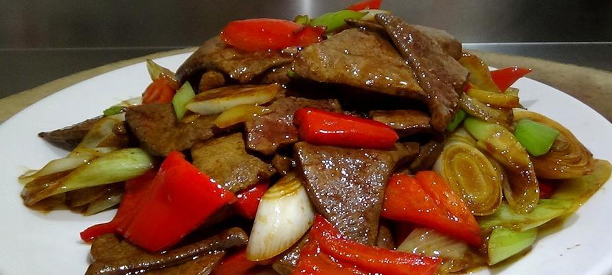 猪肝炒肉的做法是什么？如何炒出鲜嫩可口的猪肝炒肉？