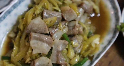猪粉肠酸菜汤怎么做？详细步骤和技巧是什么？