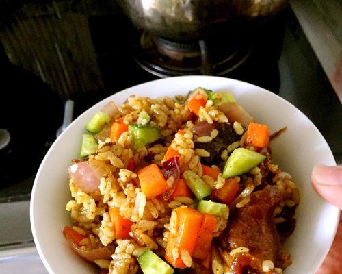 猪肚咖喱炒饭的做法是什么？如何在家轻松制作？