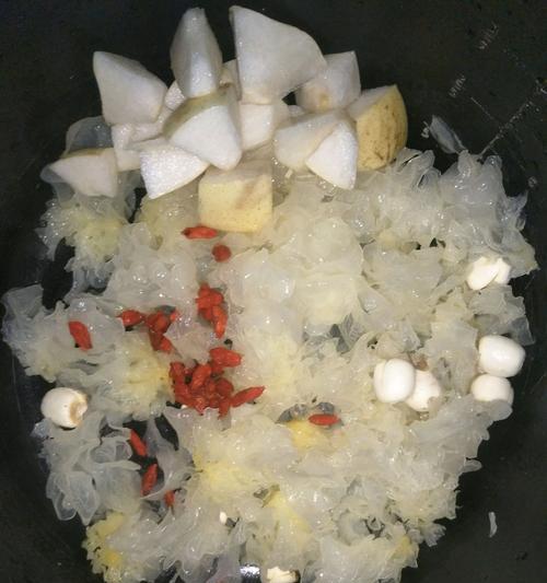 猪肚花蛤莲子汤怎么做？有哪些步骤和技巧？