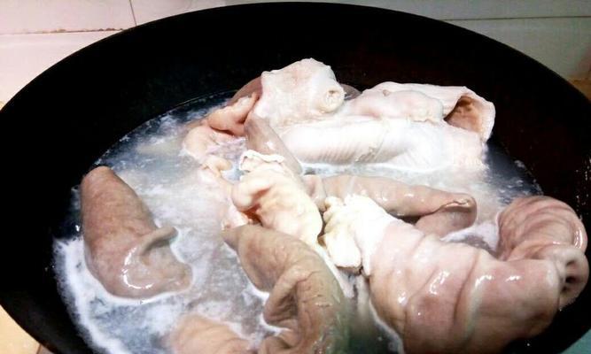 猪肚骨头汤的做法是什么？如何在家轻松制作？