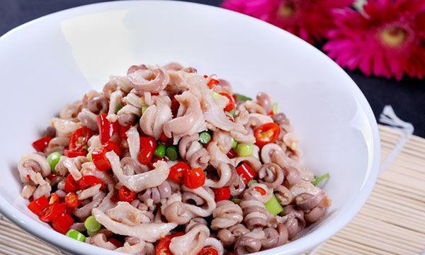 猪肚菇炒鸡片怎么做？详细步骤和技巧是什么？