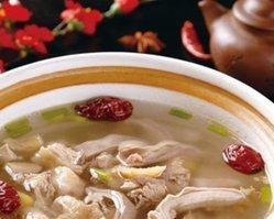 猪肚炖鸡的做法是什么？如何炖出鲜美可口的猪肚鸡？